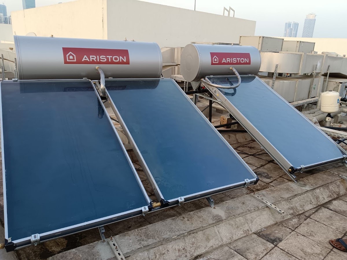 Solar water heater me