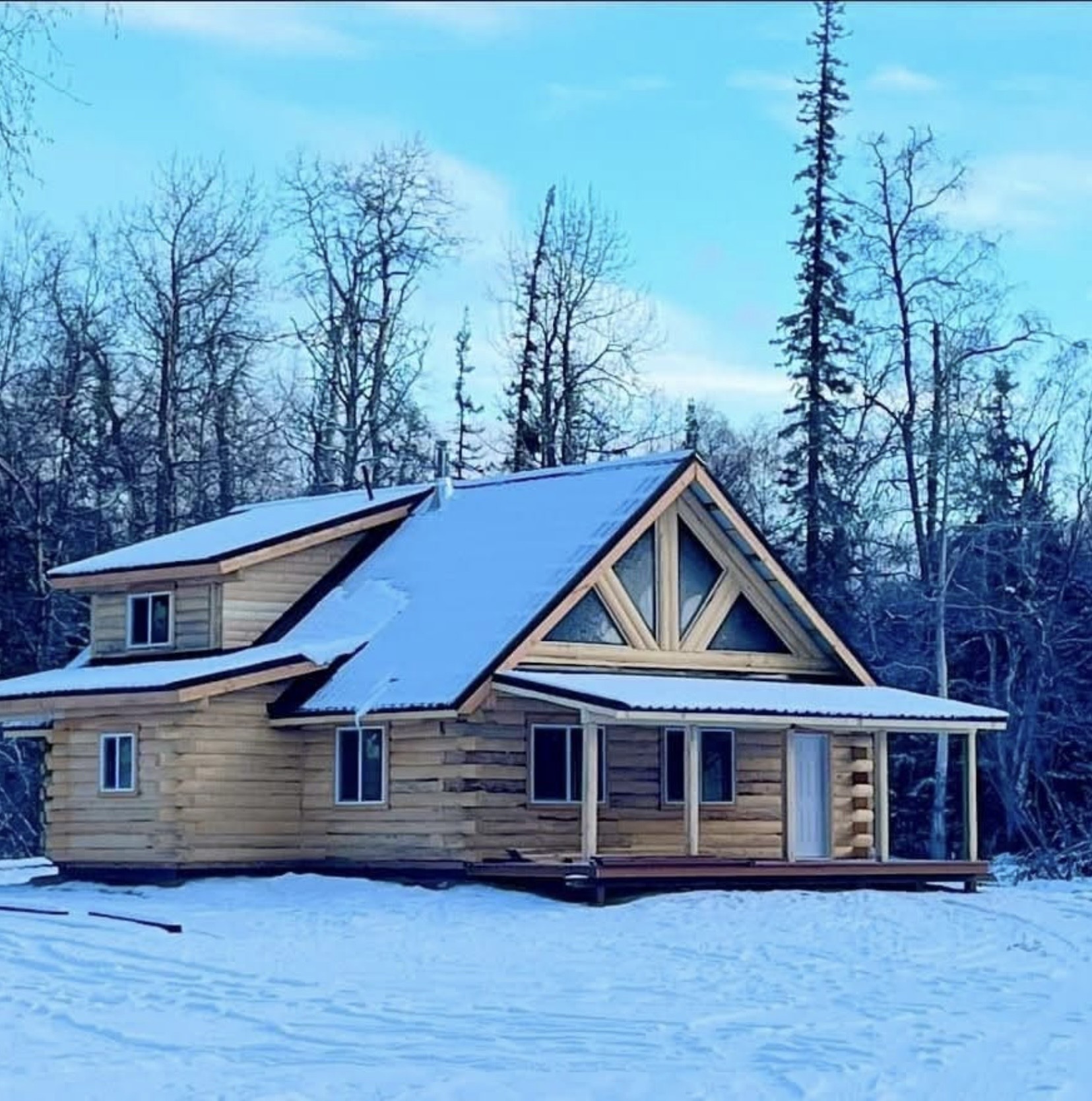 Timberline Sawmill & Cabin Co. logo