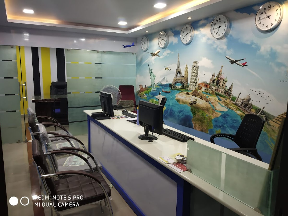 Maaz Tours & Travels
