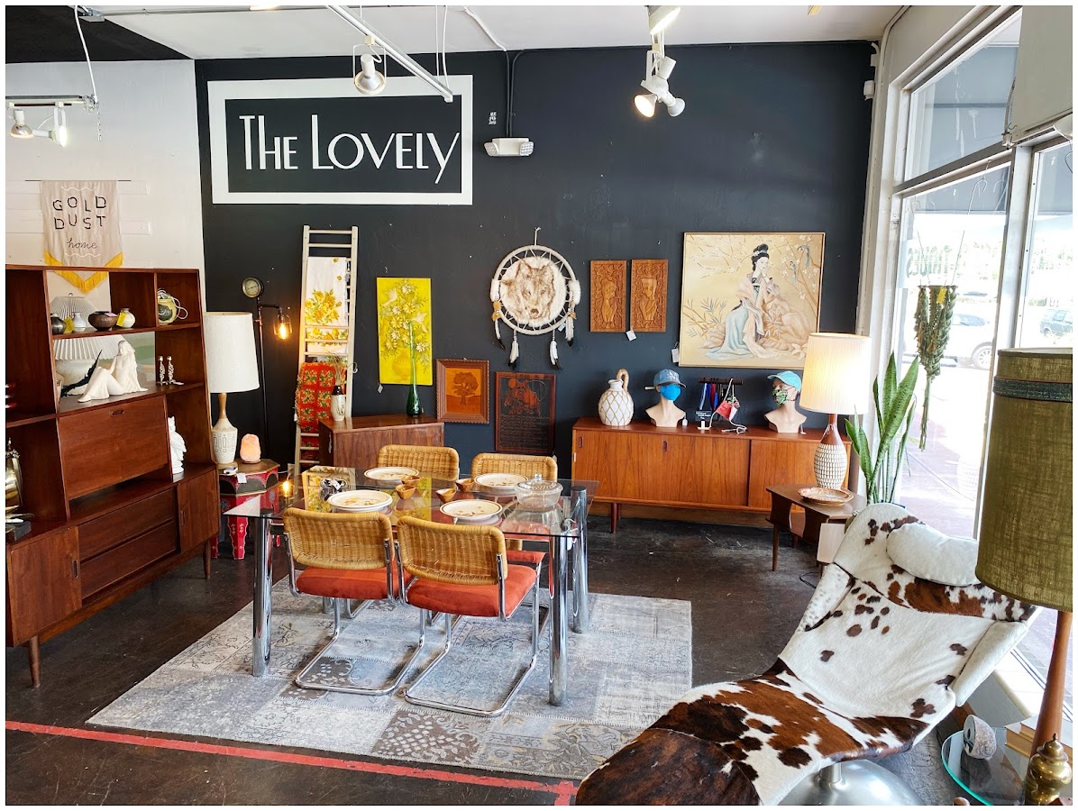 The Lovely Vintage Market