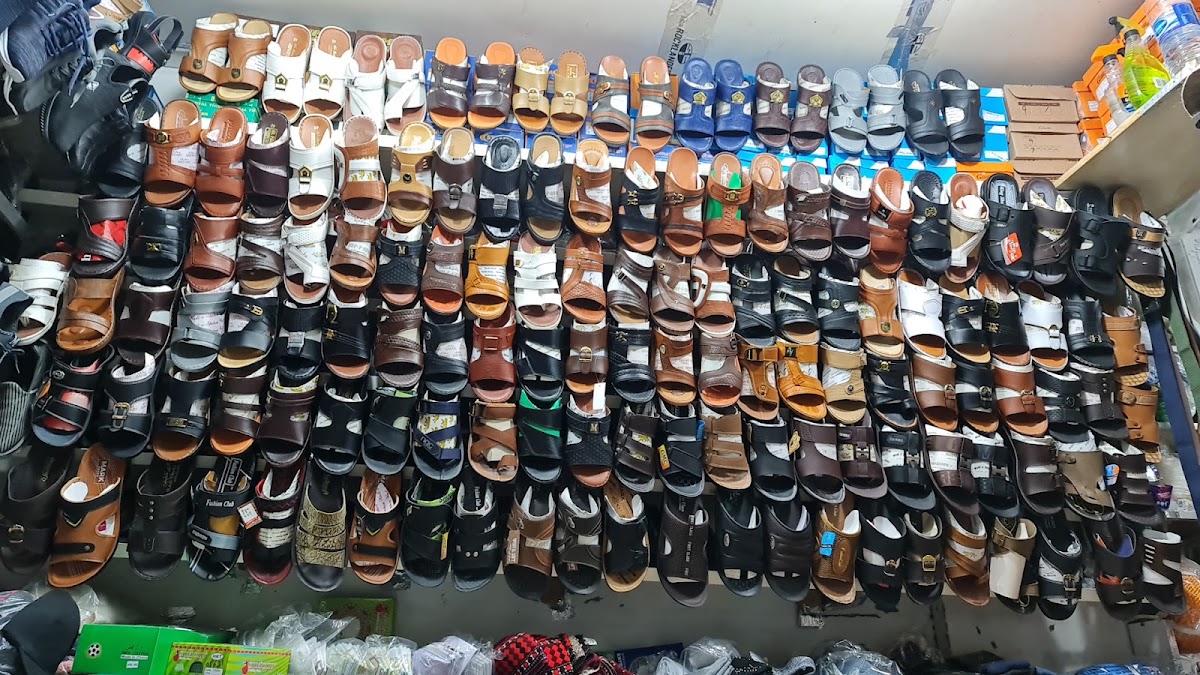 Al Manara Corner Garments & Shoes Trading (Shoe Repair)