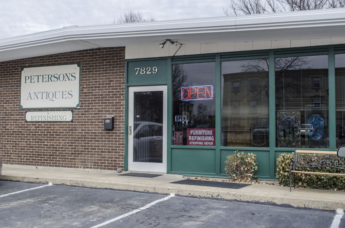 Petersons Antiques